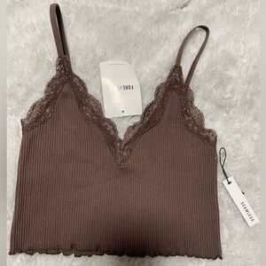 NWT 🤎 Forever 21 Seamless Ribbed Lace Trim Lettuce Hem Bralette